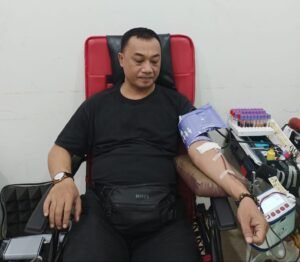 Donor darah secara teratur diketahui dapat menurunkan kekentalan darah, yang menjadi salah satu faktor penyebab dari penyakit jantung/BJP/RuPol